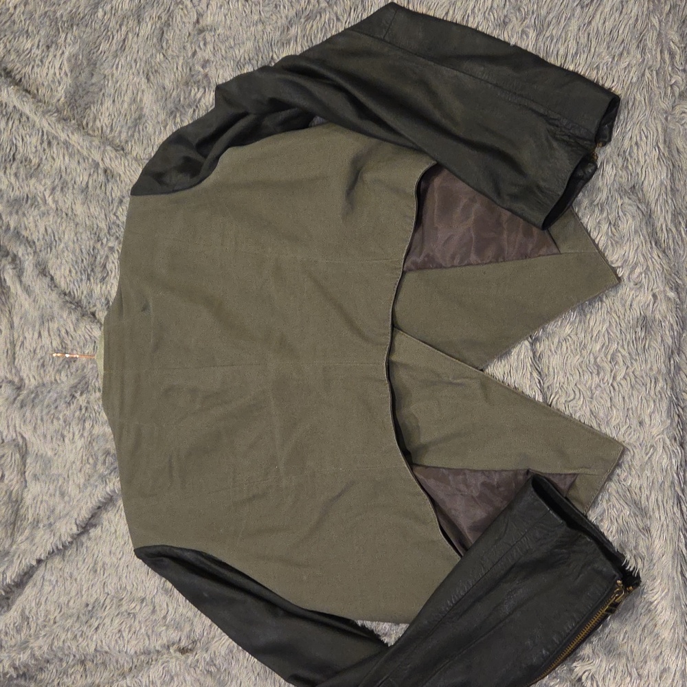 Aqua Olive Green & Black Mixed-Media Moto Jacket With Leather Sleeves  Size L! - Picture 6 of 9